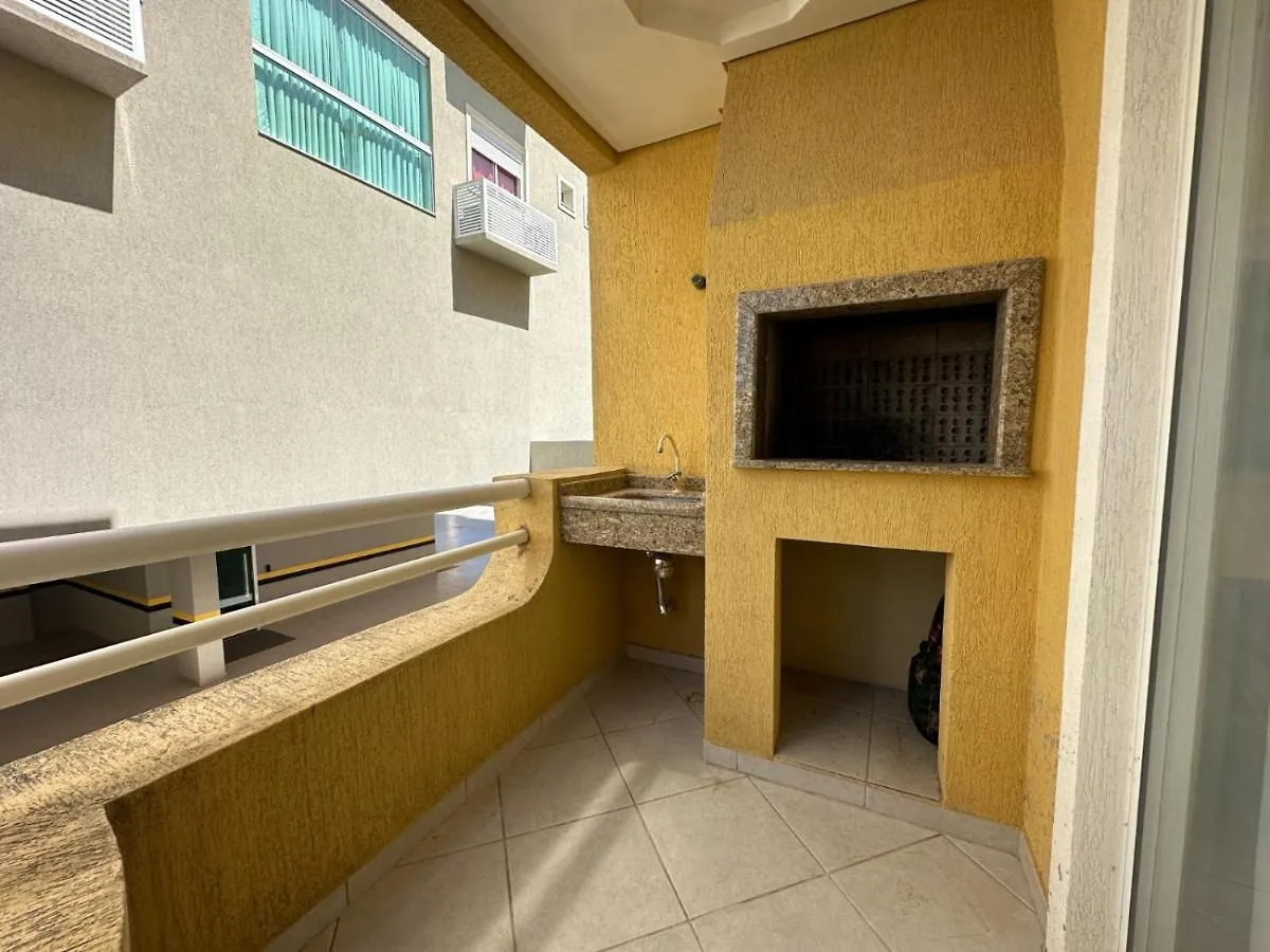 Apartamento Praia 邦比尼亚斯 公寓